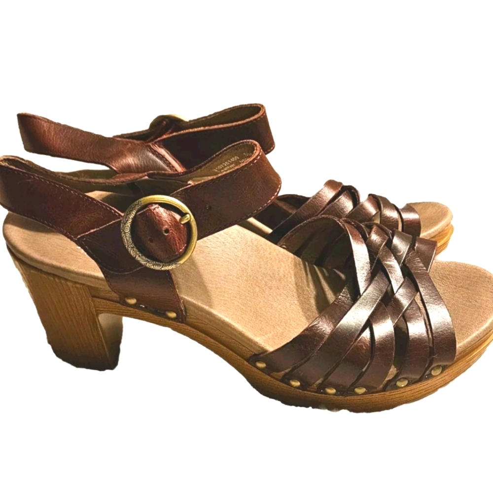 Vintage Dansko Dawson Platform Heel Strappy Sandal Open Toe Leather Ruby Size 40